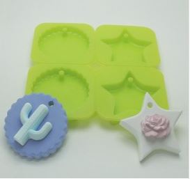 Mini Round / Star - 4 Cavities (MC287) - Atelier Detail View 1