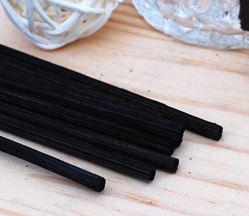 Diffuser Wood Stick (Black- About 3mm*30cm) Set - Atelier Detail View 1
