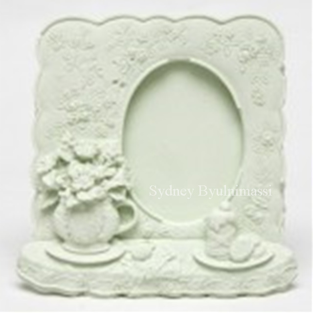 Picture Frame in a Vase (MH471) - Sydney Byulnimassi Artisan Craft Supplies