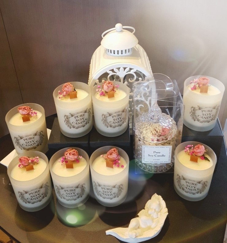 Baies Botanical Soy Candle