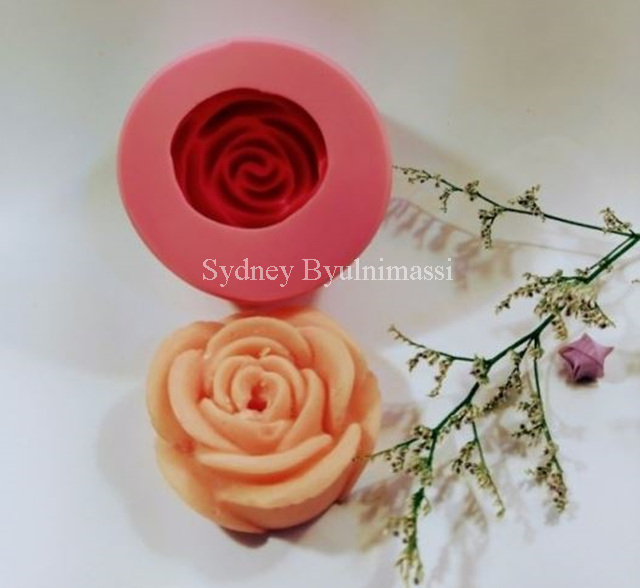 Simple Rose (MH214) - Atelier Detail View 2